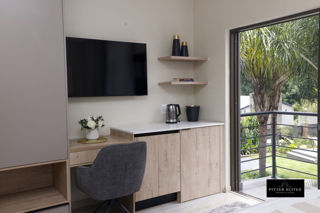 Pitzer Suites_Boutique Suite-7